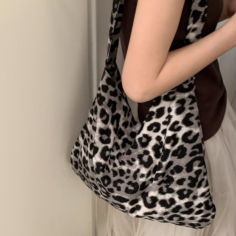 Leonor | Mala Feminina Casual com Padrão Leopardo