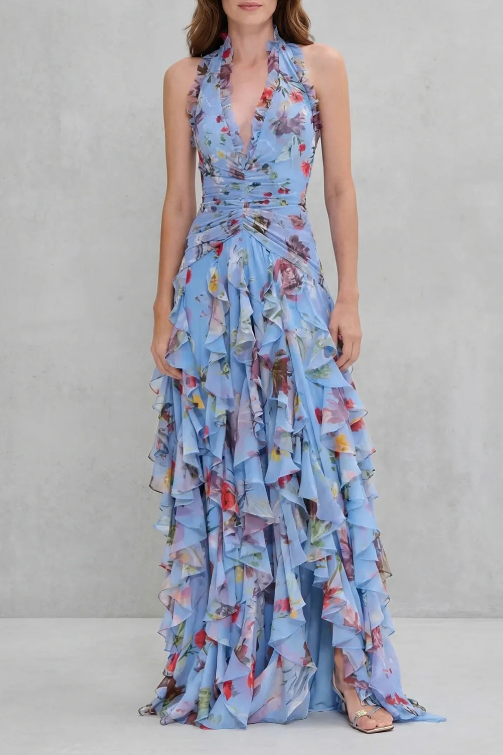 Bárbara | Romântica Cascata de Rosas Vestido Longo com Decote Americano