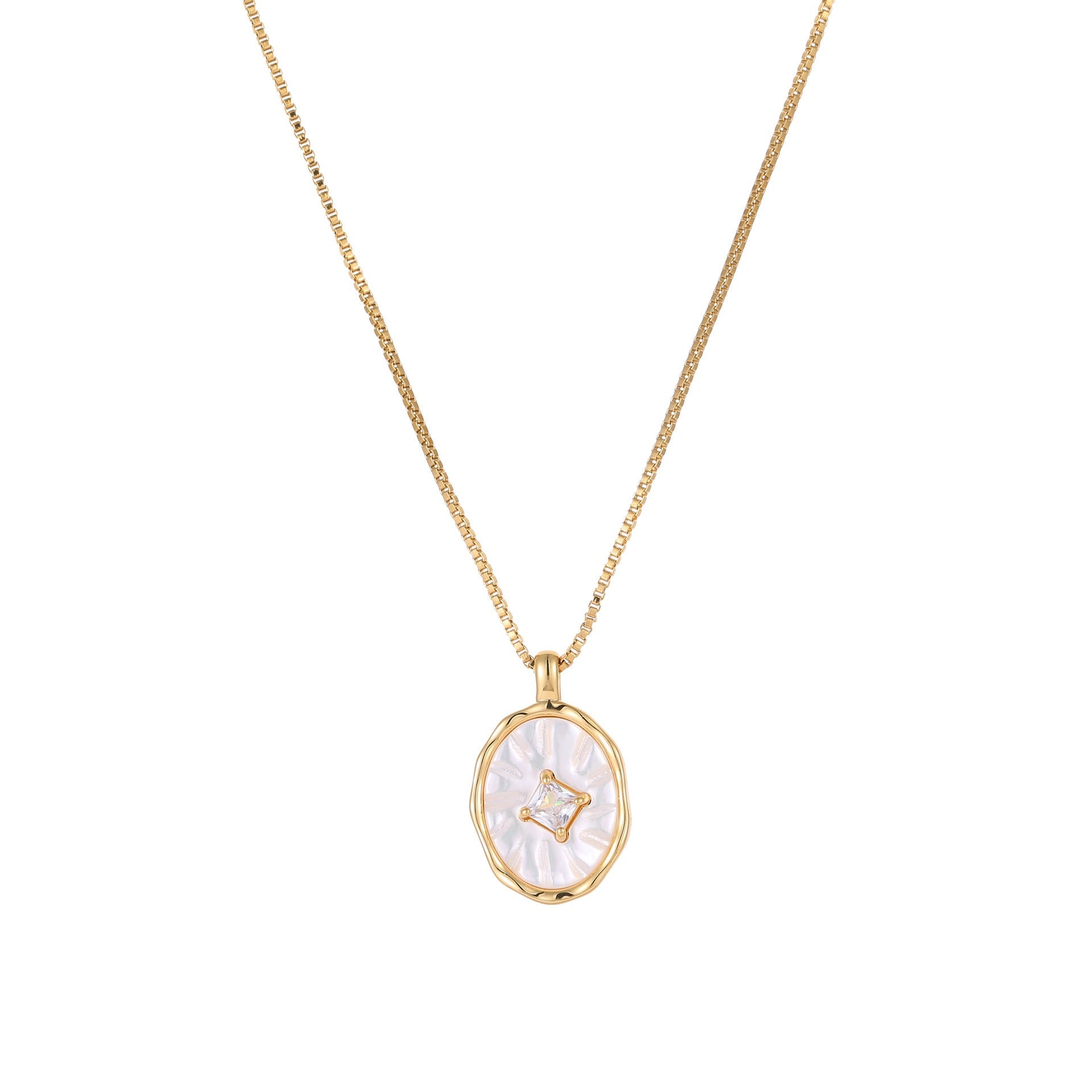 Madalena | Colar Madrepérola Dourado