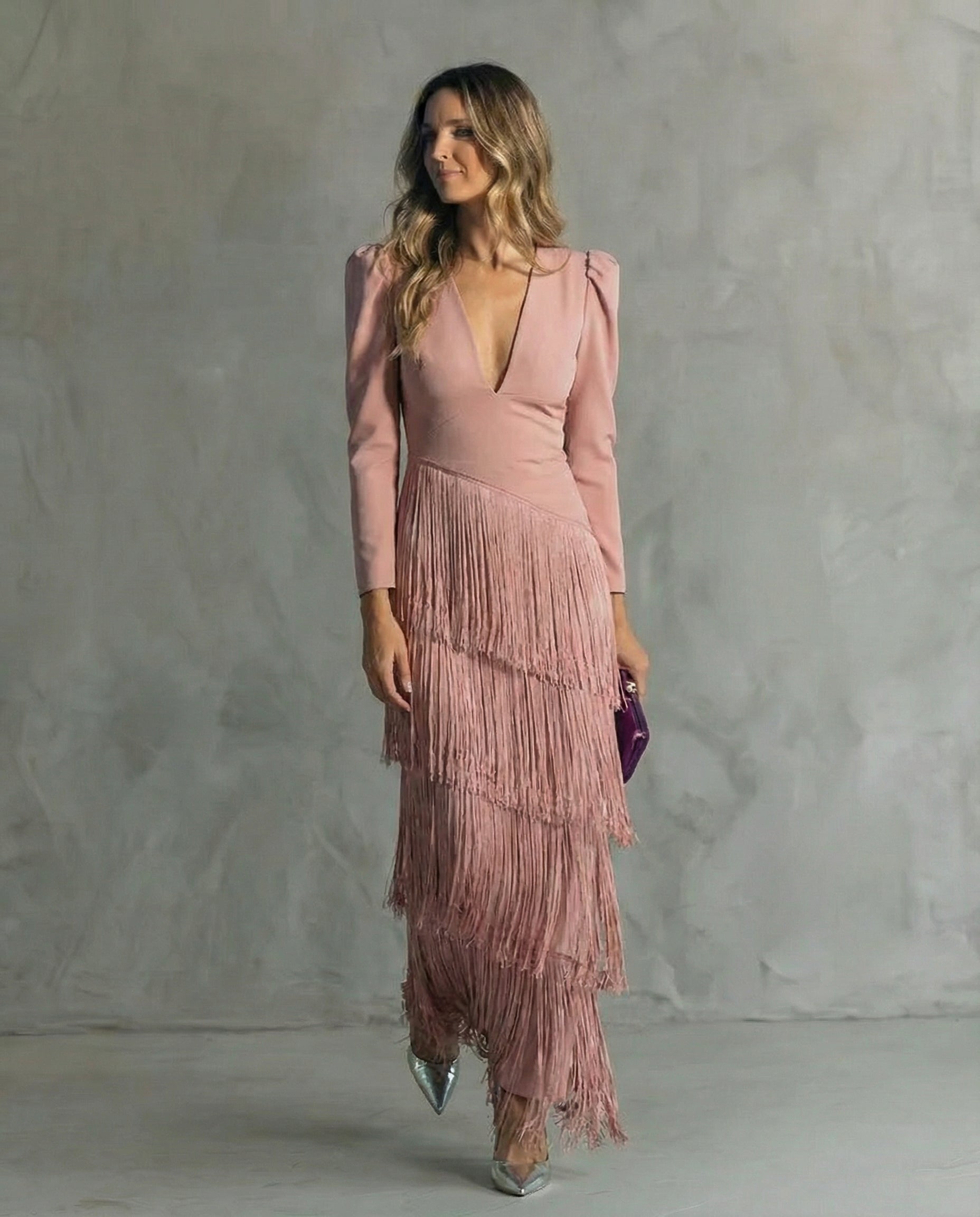 Madalena | Vestido Elegante com Mangas de Franja
