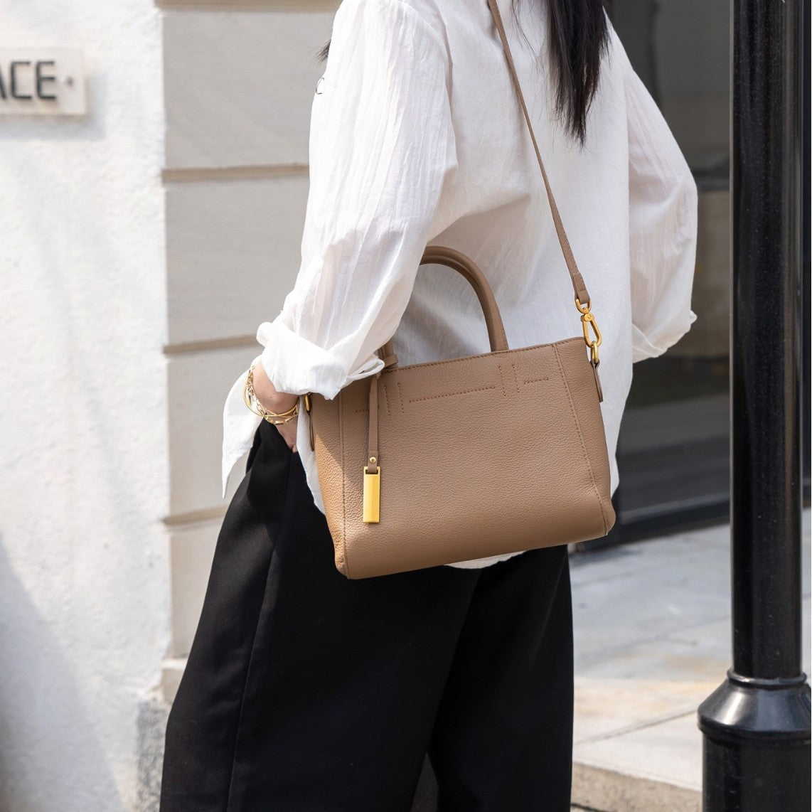 Sofia | Bolsa Clássica de Couro Autêntico