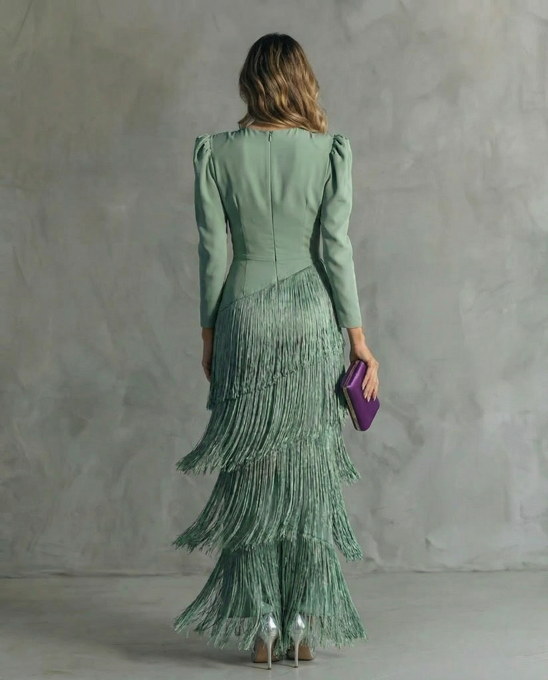 Madalena | Vestido Elegante com Mangas de Franja